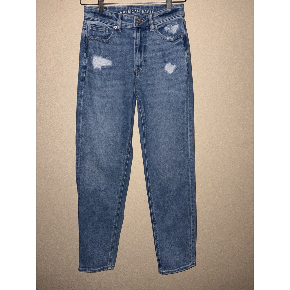 American Eagle Mom Straight  Women's Sz 0 Light Wash Distressed Cotton Stretch